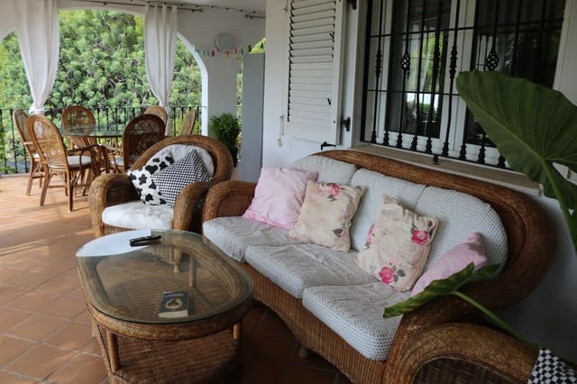 5 soverom Kjedet enebolig til salgs i Benicàssim - € 800 000 (Ref: 9264731)