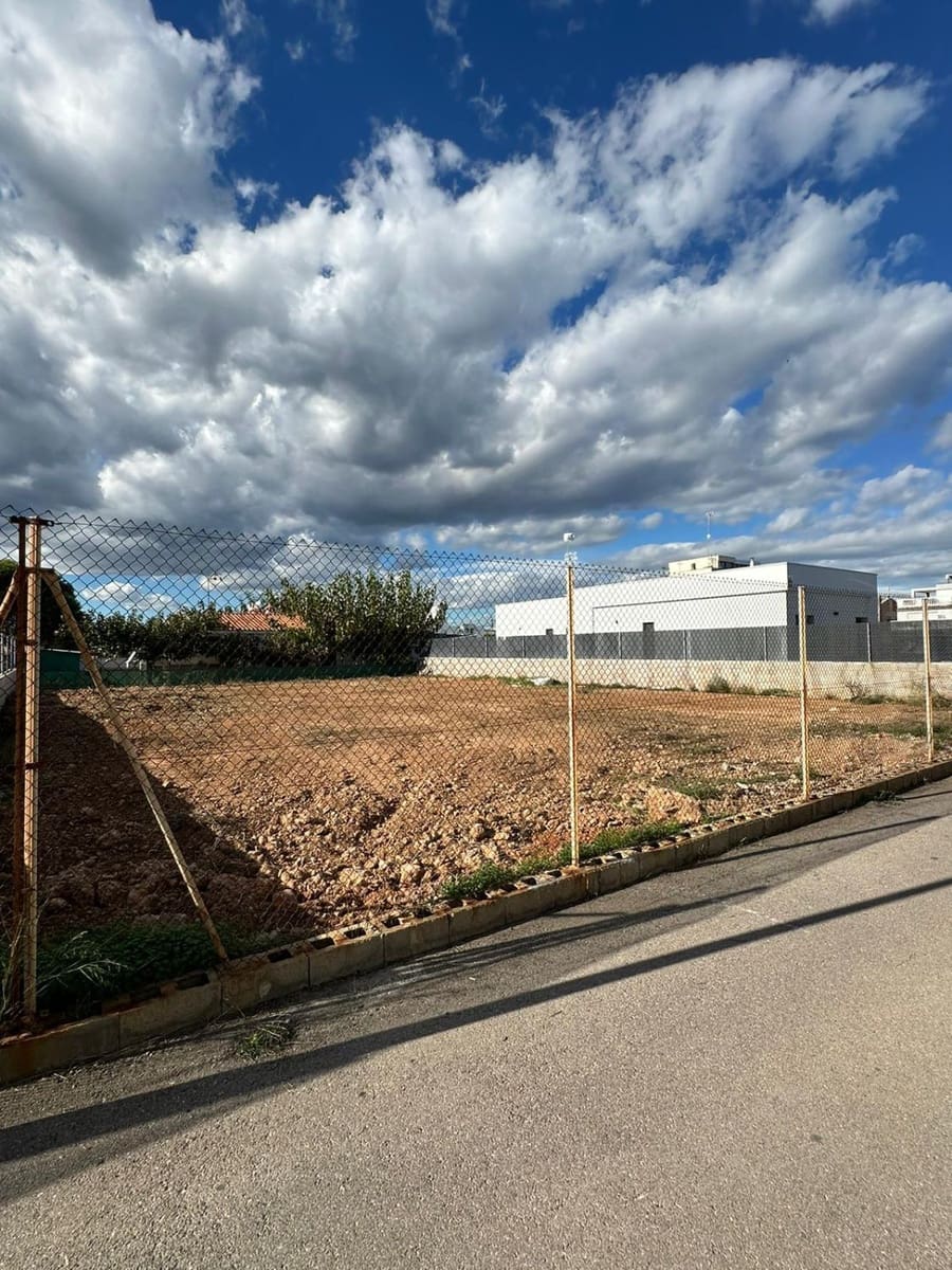 Grunde uden byggetilladelser til salg i Burriana / Borriana - € 115.000 (Ref: 9264733)