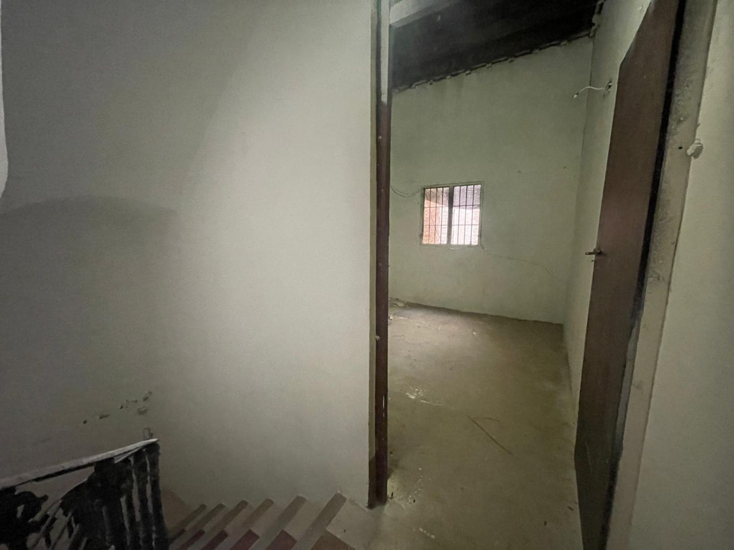 6 makuuhuone Omakotitalo myytävänä paikassa Castello de la Plana - 260 000 € (Ref: 9282478)