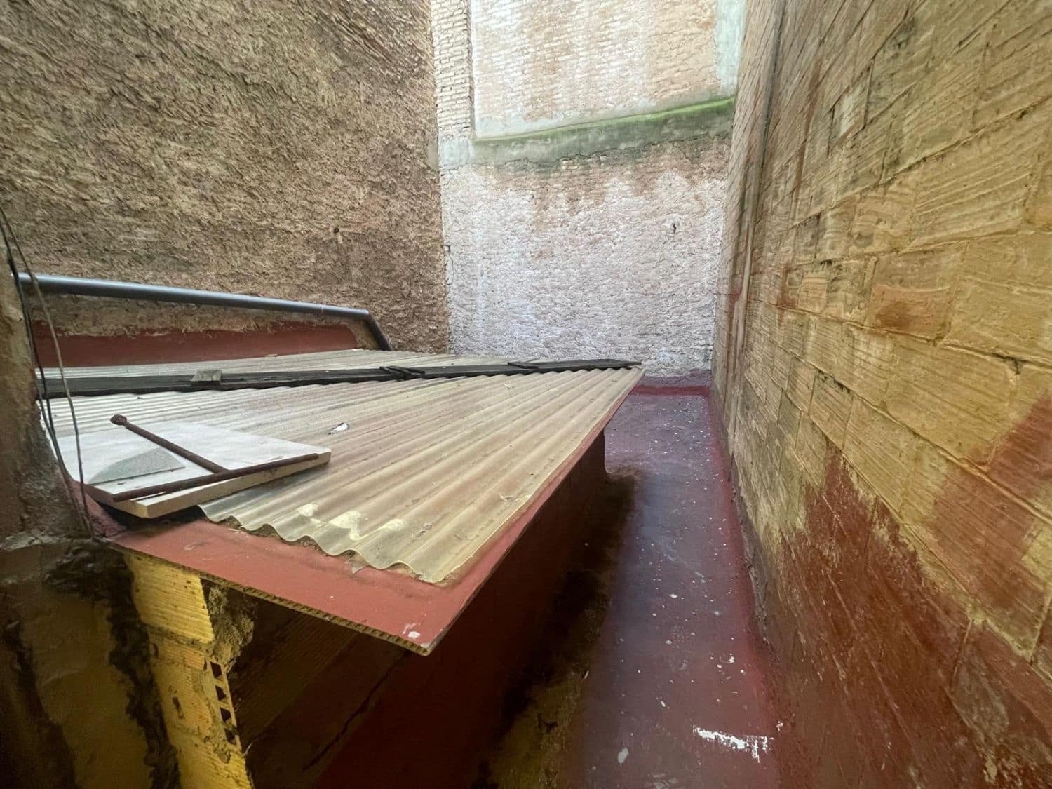 6 makuuhuone Omakotitalo myytävänä paikassa Castello de la Plana - 260 000 € (Ref: 9282478)