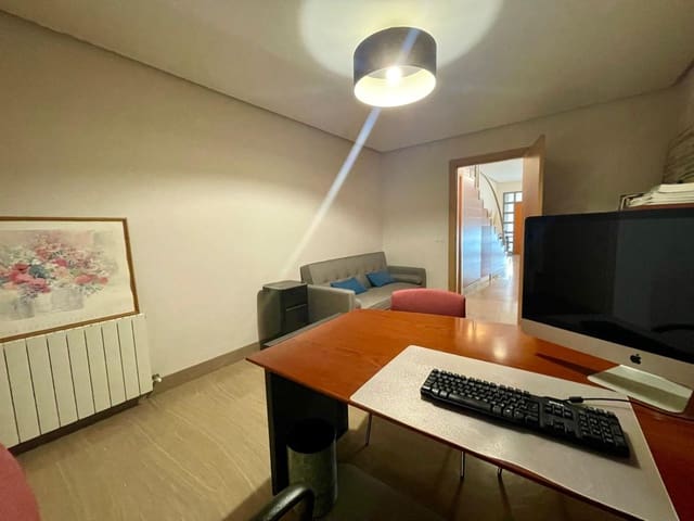 5 bedroom Townhouse for sale in Castelló de la Plana - € 350,000 (Ref: 9282482)