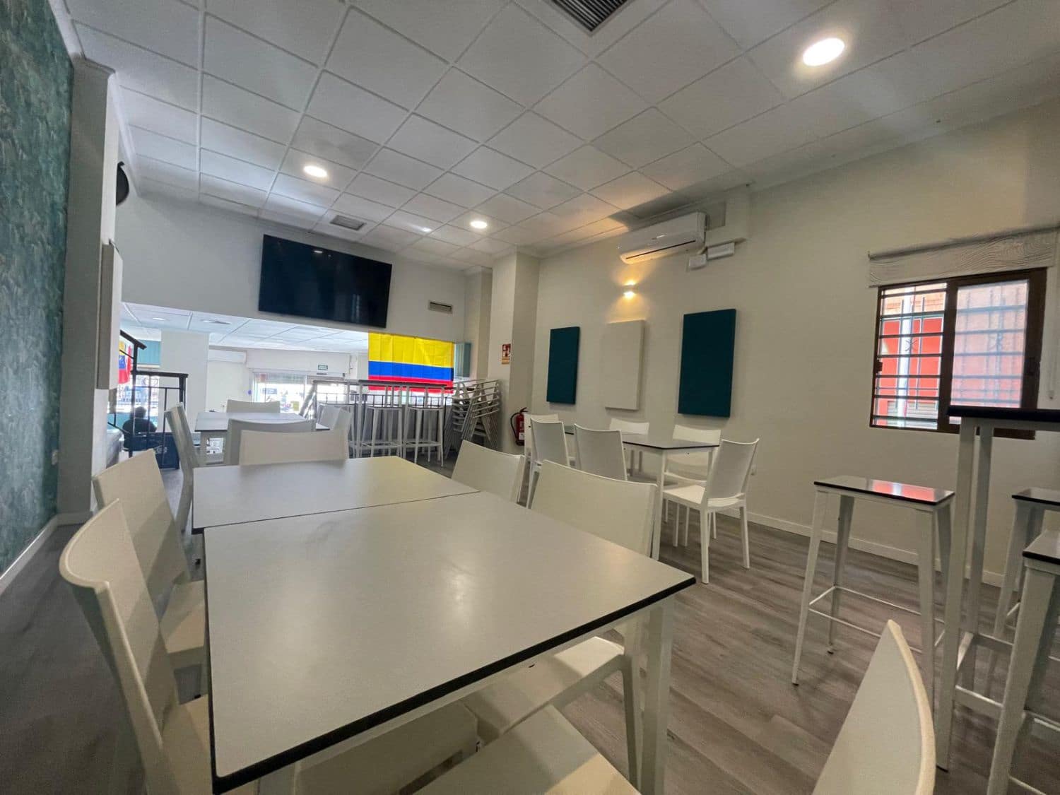 Commerciale in vendita in Castello de la Plana - 35.000 € (Rif: 9282487)