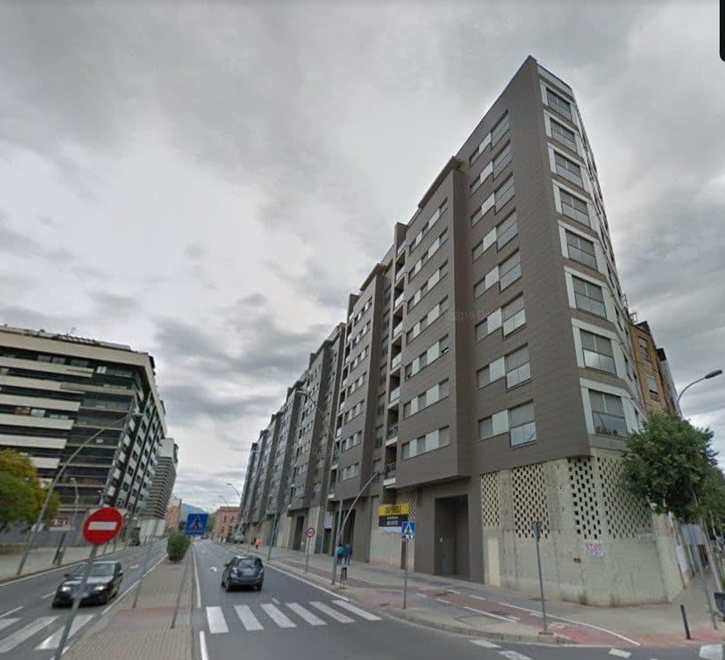 Kommersiell til salgs i Castello de la Plana - € 89 000 (Ref: 9295009)