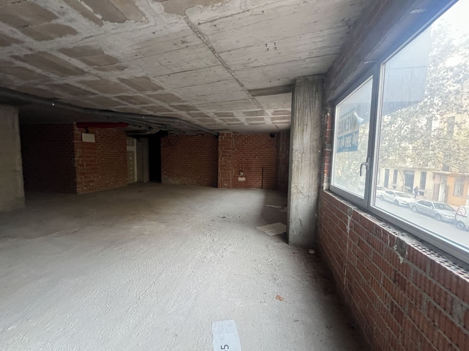 Kommersiell til salgs i Castello de la Plana - € 89 000 (Ref: 9295009)