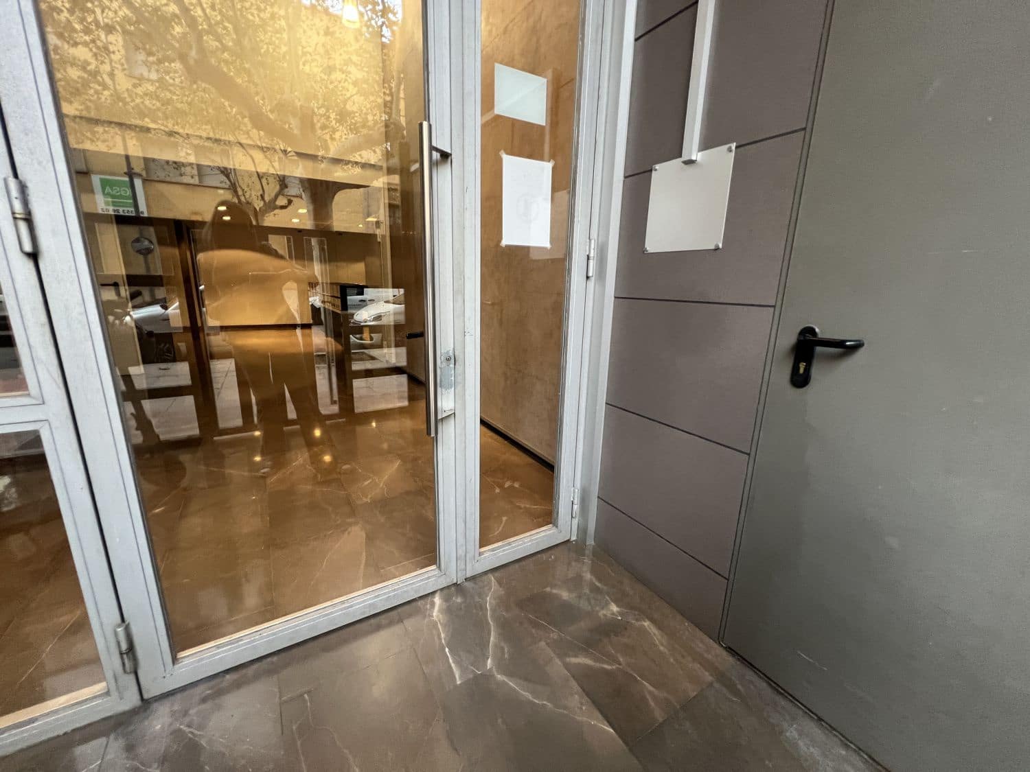 Kommersiell til salgs i Castello de la Plana - € 89 000 (Ref: 9295009)