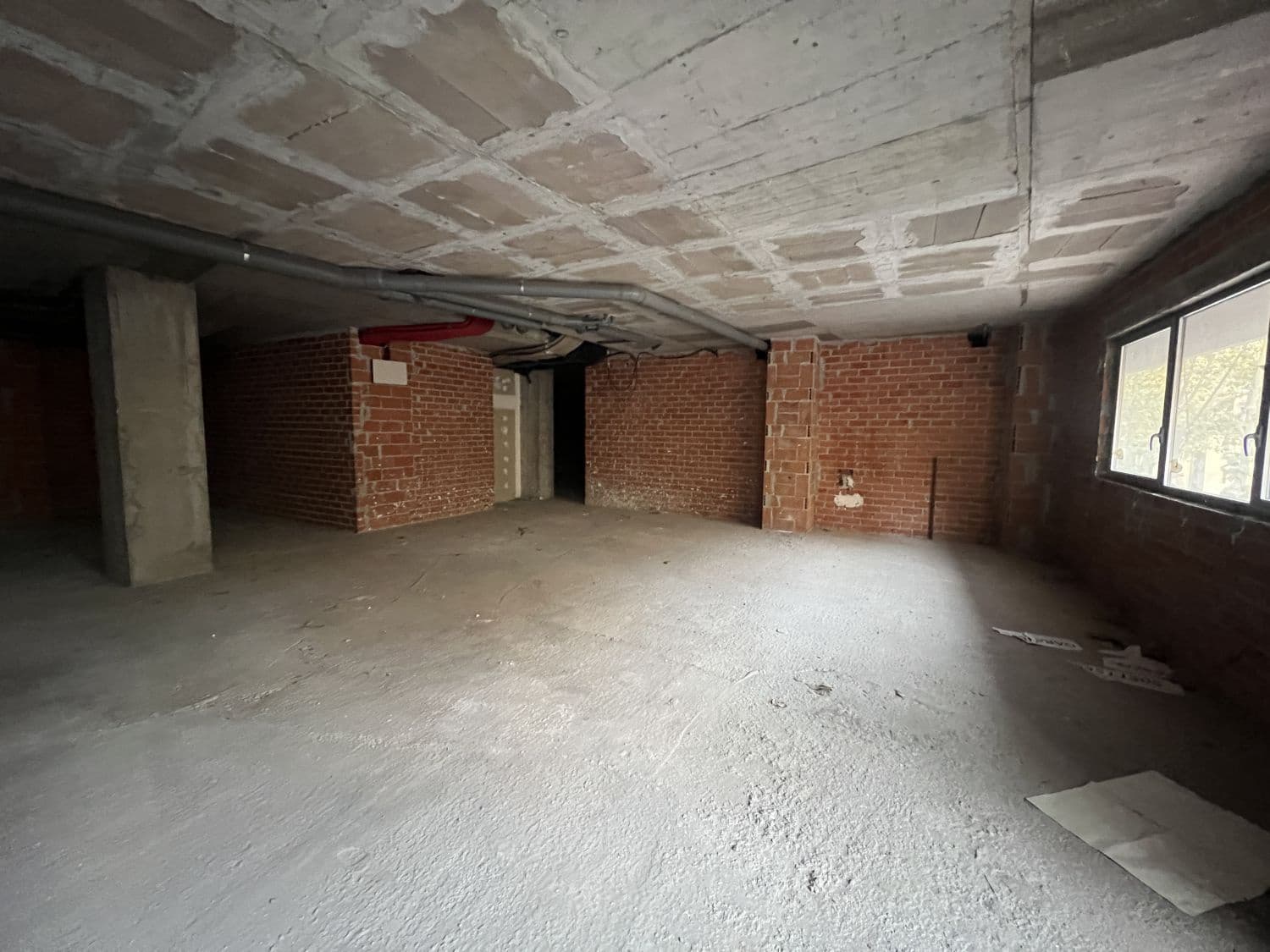 Kommersiell til salgs i Castello de la Plana - € 89 000 (Ref: 9295009)