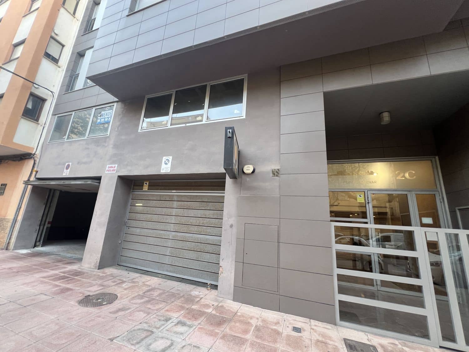 Kommersiell til salgs i Castello de la Plana - € 89 000 (Ref: 9295009)