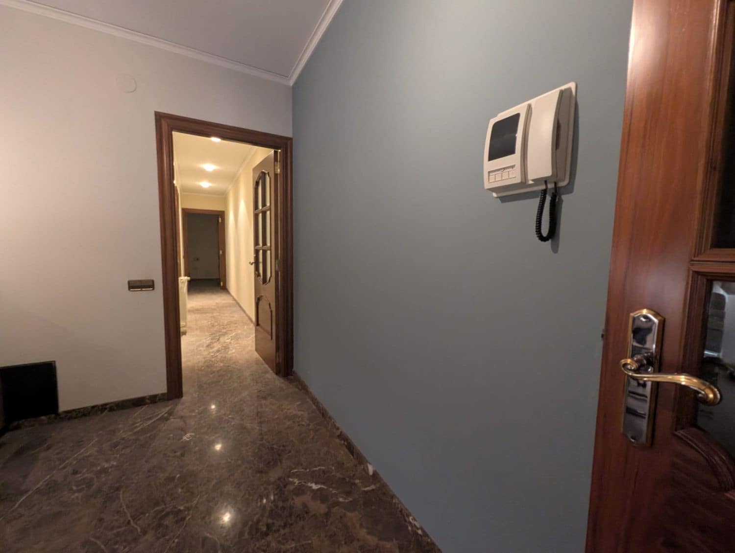 8 quarto Casa em Banda para venda em Castello de la Plana com garagem - 800 000 € (Ref: 9318065)