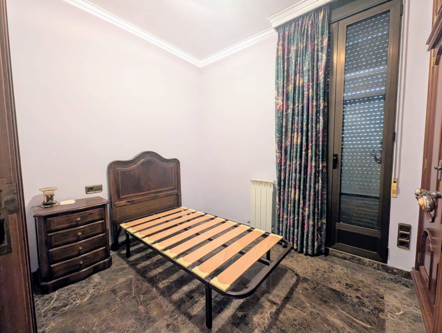 8 quarto Casa em Banda para venda em Castello de la Plana com garagem - 800 000 € (Ref: 9318065)