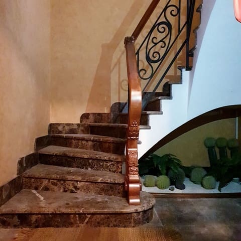 8 bedroom Townhouse for sale in Centro, Castelló de la Plana with garage - € 800,000 (Ref: 9318065)