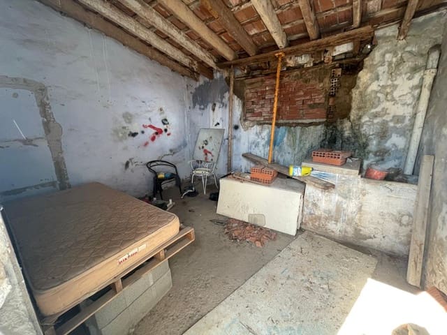 Finca/Landhuis te koop in Castelló de la Plana - € 199.000 (Ref: 9324357)