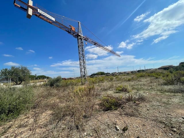 Finca/Landhuis te koop in Castelló de la Plana - € 199.000 (Ref: 9324357)