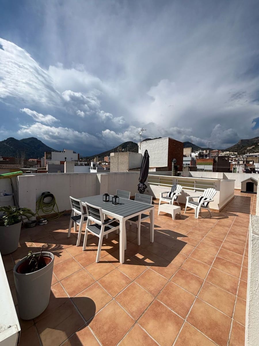 3 soveværelse Byhus til salg i La Vall d'Uixo med garage - € 339.900 (Ref: 9330936)