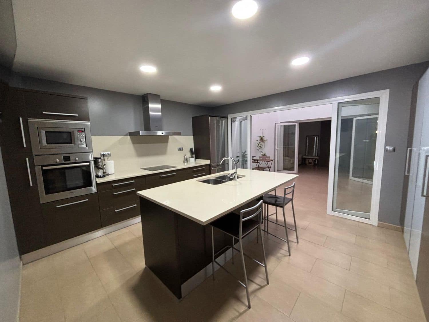 3 soveværelse Byhus til salg i La Vall d'Uixo med garage - € 339.900 (Ref: 9330936)