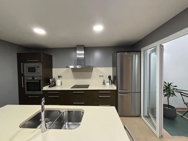 3 bedroom Townhouse for sale in La Vall d'Uixó with garage - € 339,900 (Ref: 9330936)