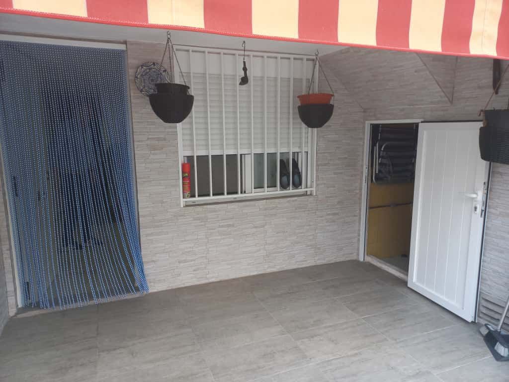 3 sovrum Radhus till salu i Oropesa  med garage - 170 000 € (Ref: 9335346)