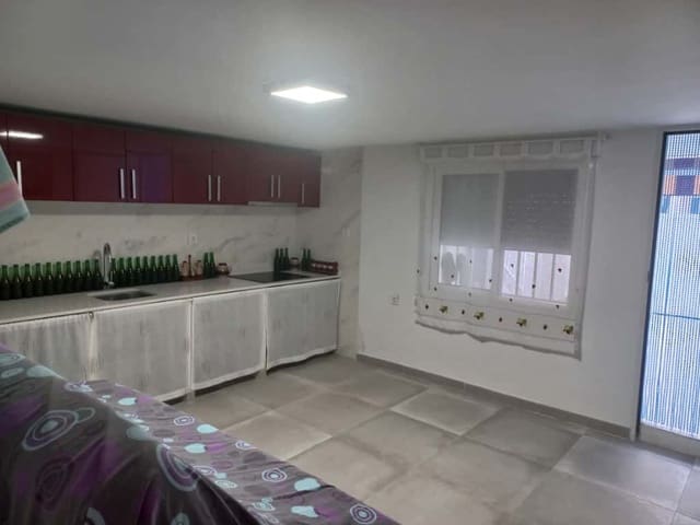 3 makuuhuone Rivitalo myytävänä paikassa Oropesa  mukana 
autotalli - 170 000 € (Ref: 9335346)