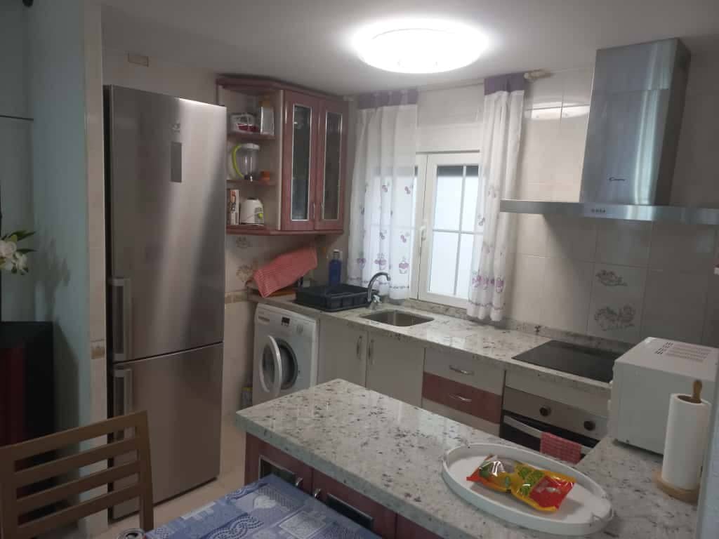 3 sovrum Radhus till salu i Oropesa  med garage - 170 000 € (Ref: 9335346)