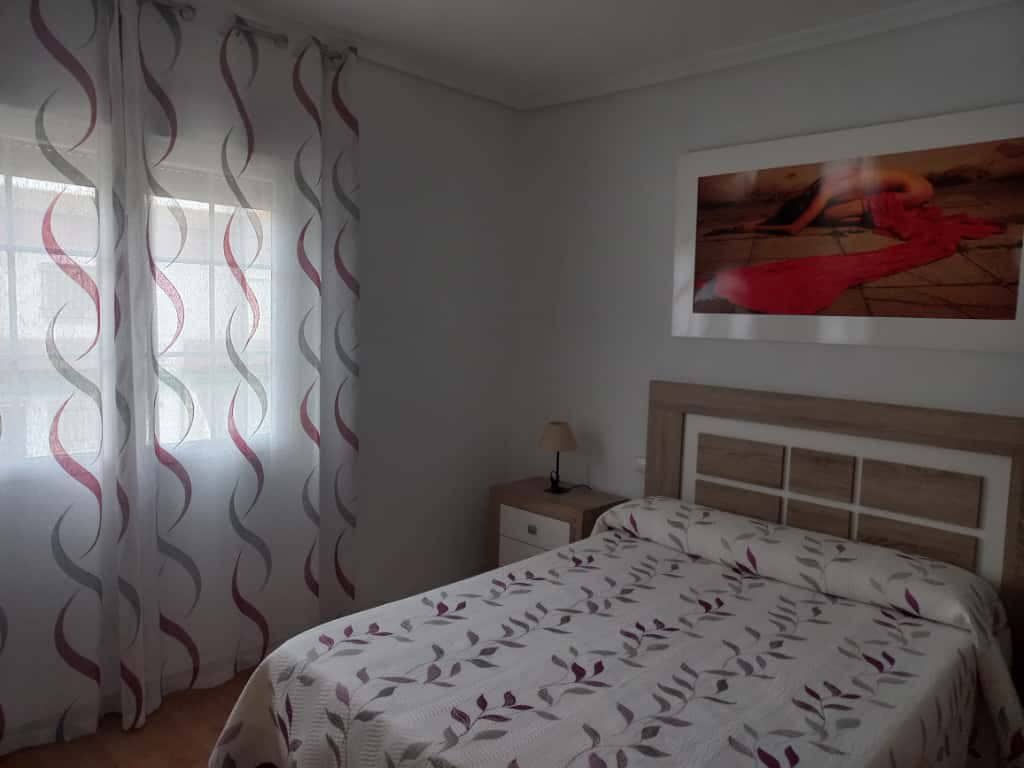 3 sovrum Radhus till salu i Oropesa  med garage - 170 000 € (Ref: 9335346)