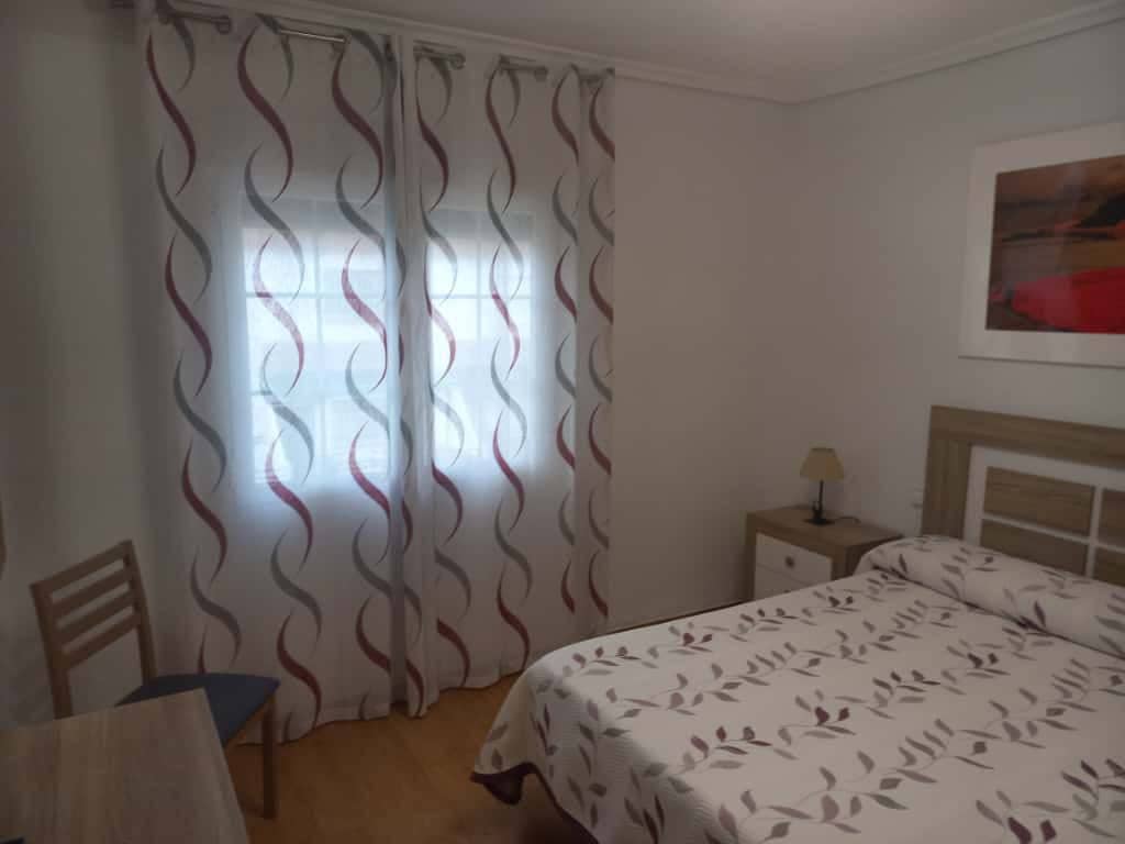 3 sovrum Radhus till salu i Oropesa  med garage - 170 000 € (Ref: 9335346)