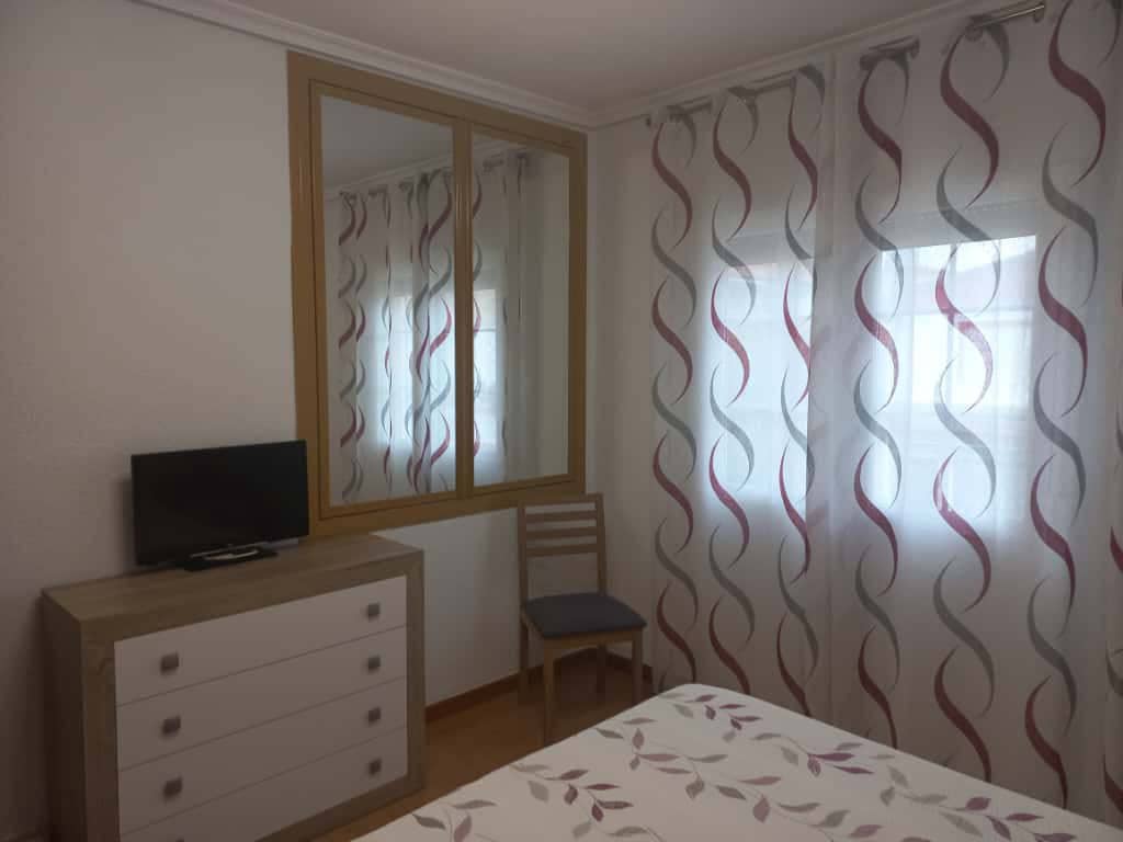 3 sovrum Radhus till salu i Oropesa  med garage - 170 000 € (Ref: 9335346)