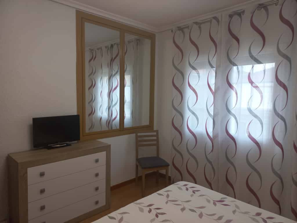 3 sovrum Radhus till salu i Oropesa  med garage - 170 000 € (Ref: 9335346)