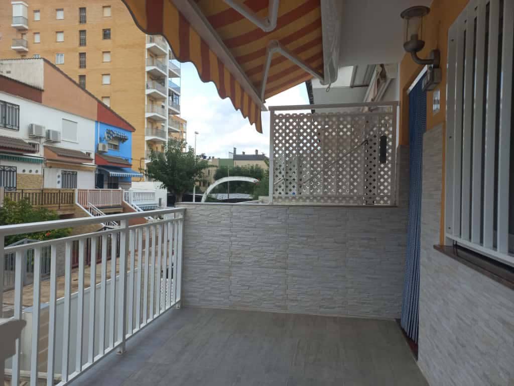 3 sovrum Radhus till salu i Oropesa  med garage - 170 000 € (Ref: 9335346)