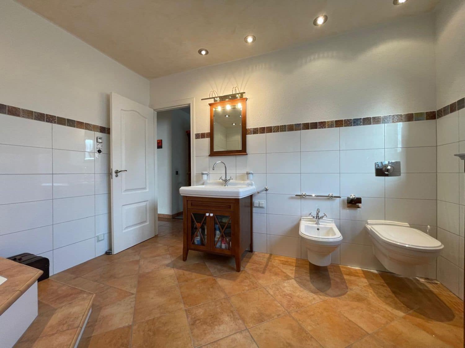 4 slaapkamer Villa te koop in Vinaros met garage - € 415.000 (Ref: 9345054)