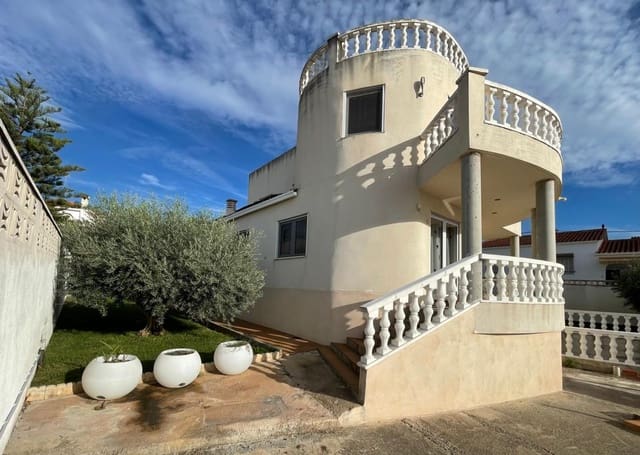 4 slaapkamer Villa te koop in Vinaròs met garage - € 415.000 (Ref: 9345054)