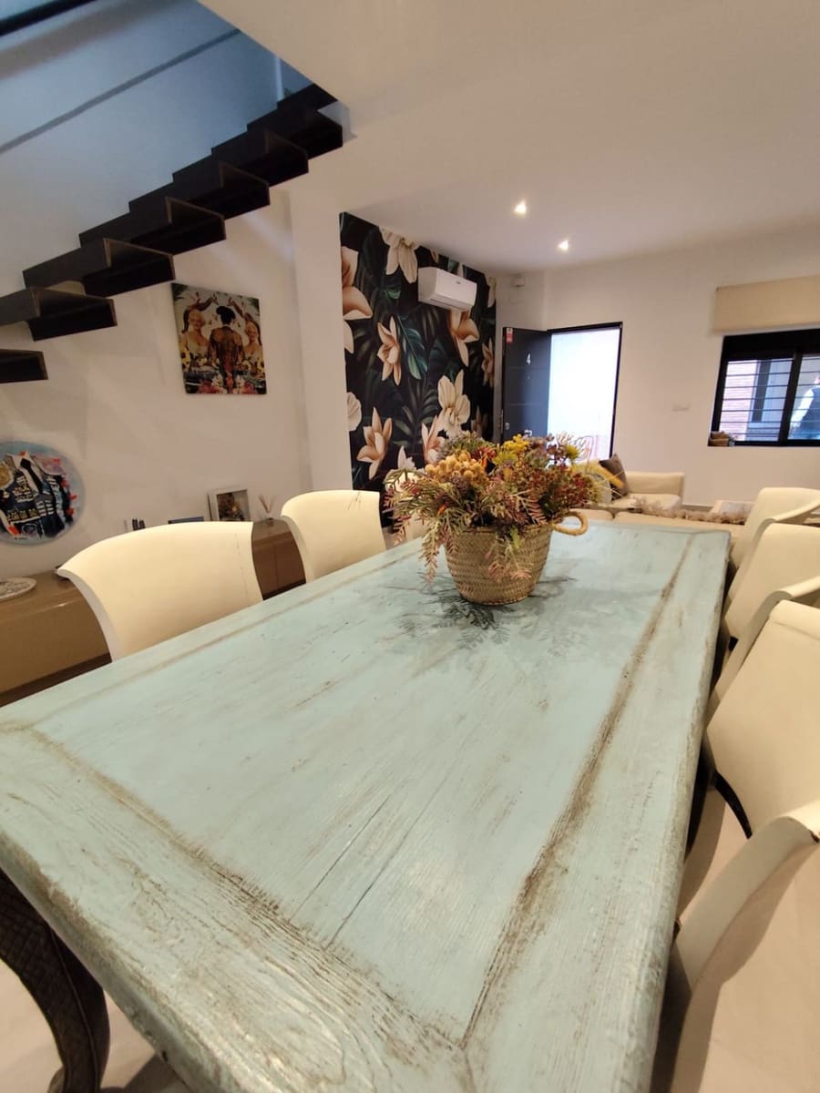 2 bedroom Townhouse for sale in Burriana / Borriana - € 250,000 (Ref: 9345055)