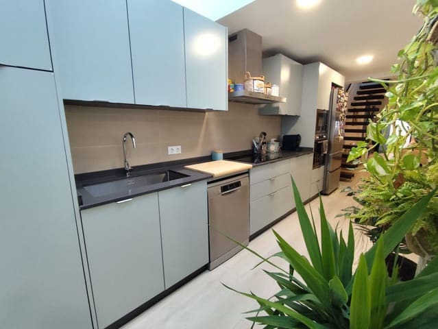 2 bedroom Townhouse for sale in Burriana / Borriana - € 250,000 (Ref: 9345055)