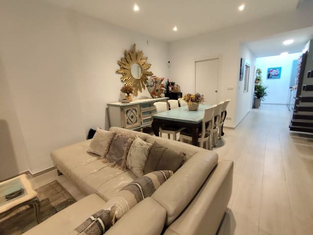 2 bedroom Townhouse for sale in Burriana / Borriana - € 250,000 (Ref: 9345055)