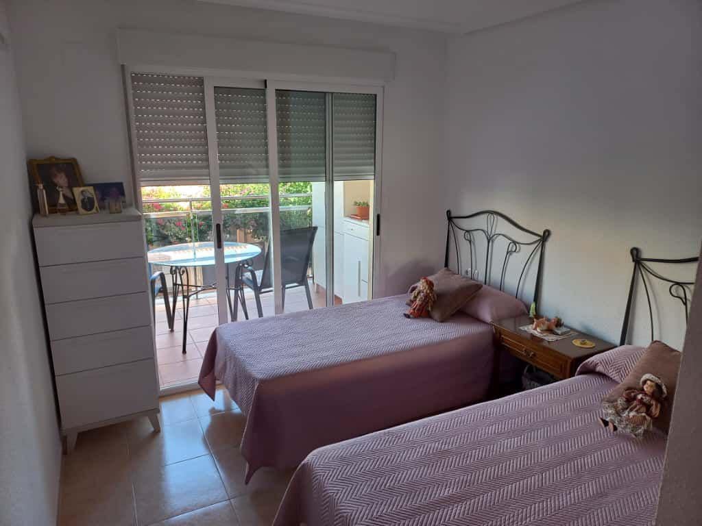 2 sovrum Lägenhet till salu i Oropesa  - 180 000 € (Ref: 9345056)