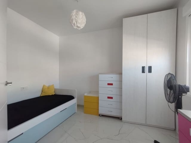 4 soveværelse Rækkehus til salg i Vinaròs - € 200.000 (Ref: 9347738)