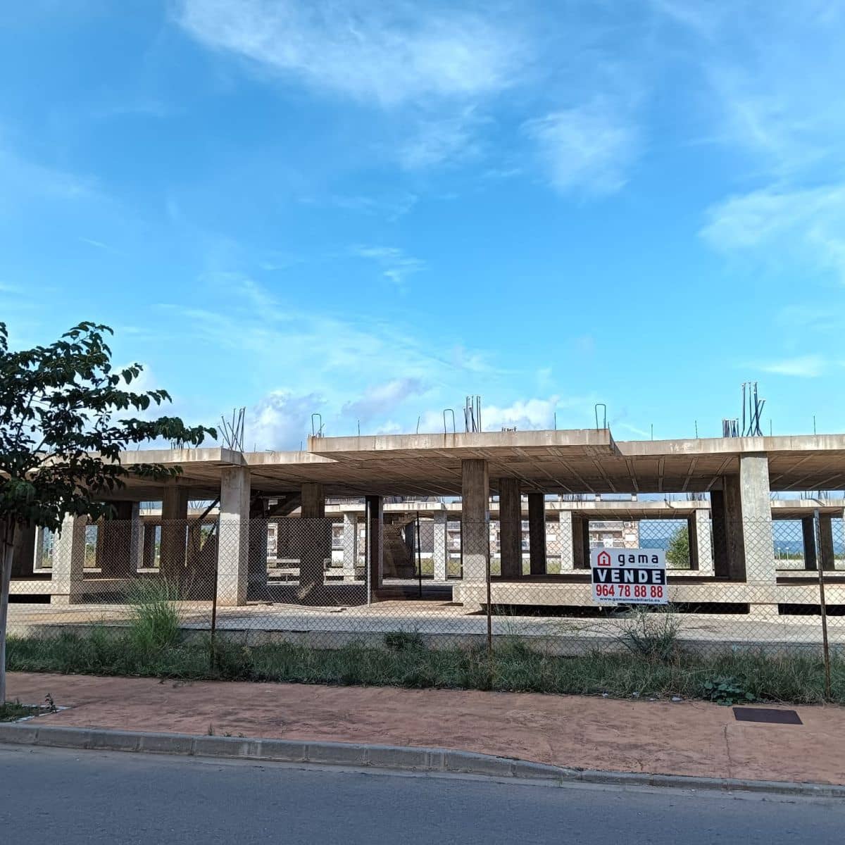 Lejlighed til salg i Cabanes - € 437.000 (Ref: 9360554)