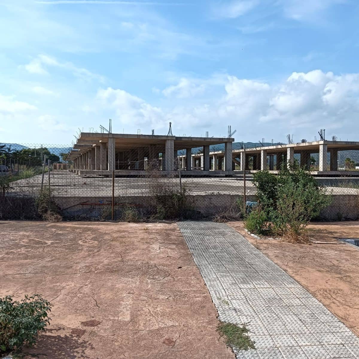 Lejlighed til salg i Cabanes - € 437.000 (Ref: 9360554)