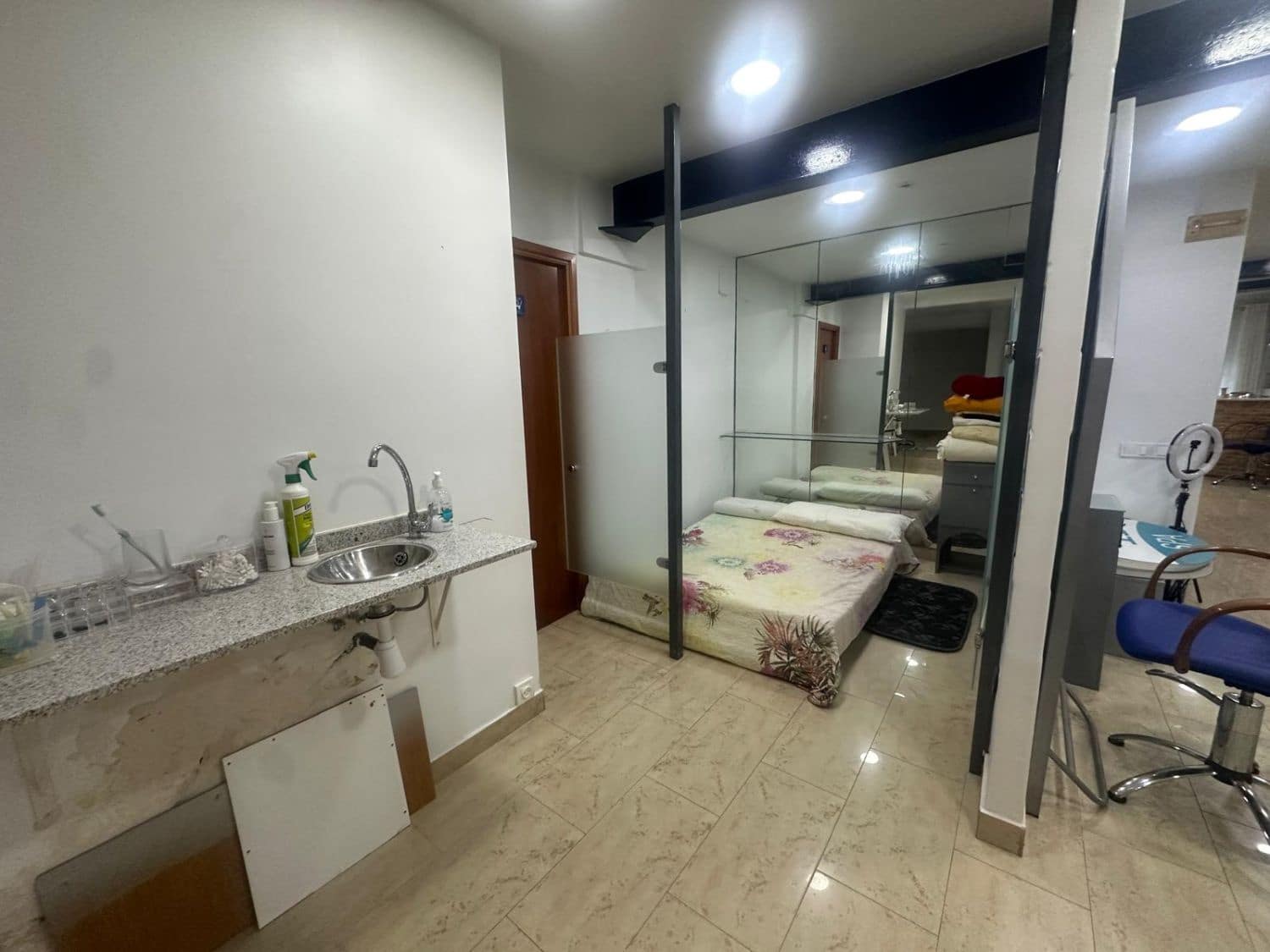 Flat for sale in Castello de la Plana - € 350,000 (Ref: 9367800)