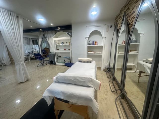 Flat te koop in Castelló de la Plana - € 350.000 (Ref: 9367800)