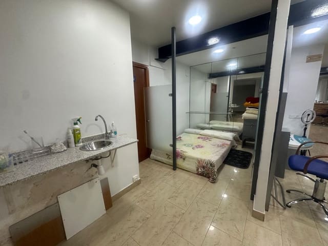 Flat te koop in Castelló de la Plana - € 350.000 (Ref: 9367800)