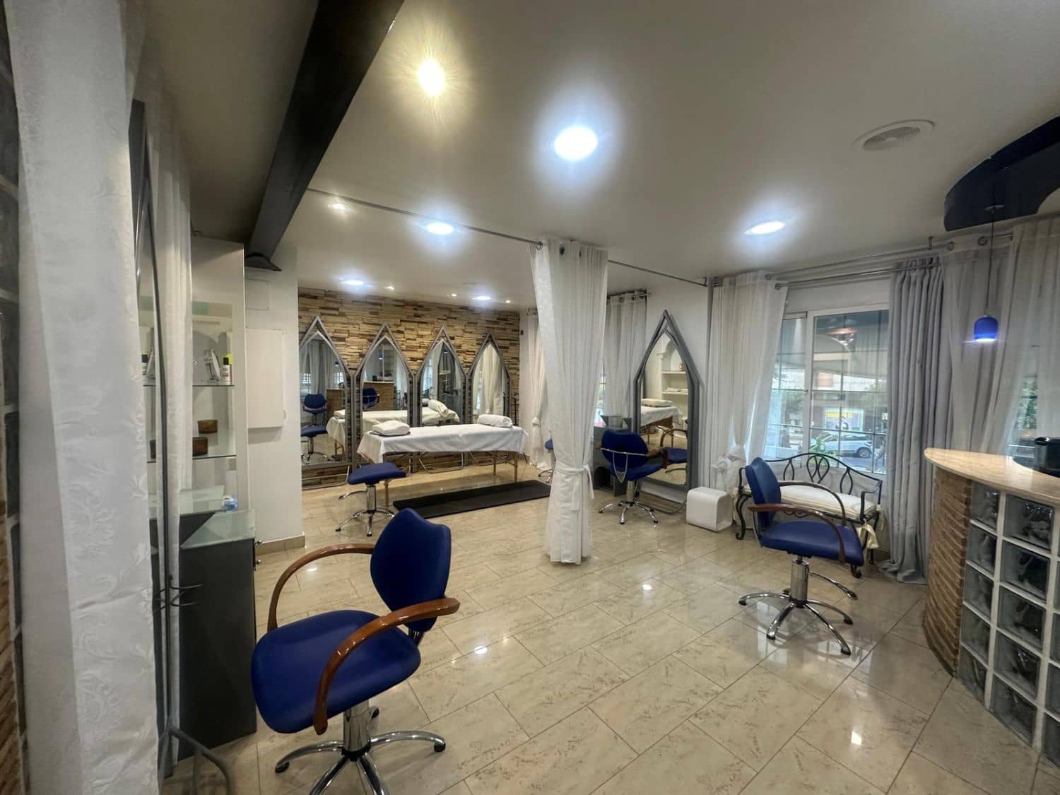 Flat for sale in Castello de la Plana - € 350,000 (Ref: 9367800)