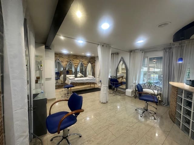 Flat te koop in Castelló de la Plana - € 350.000 (Ref: 9367800)