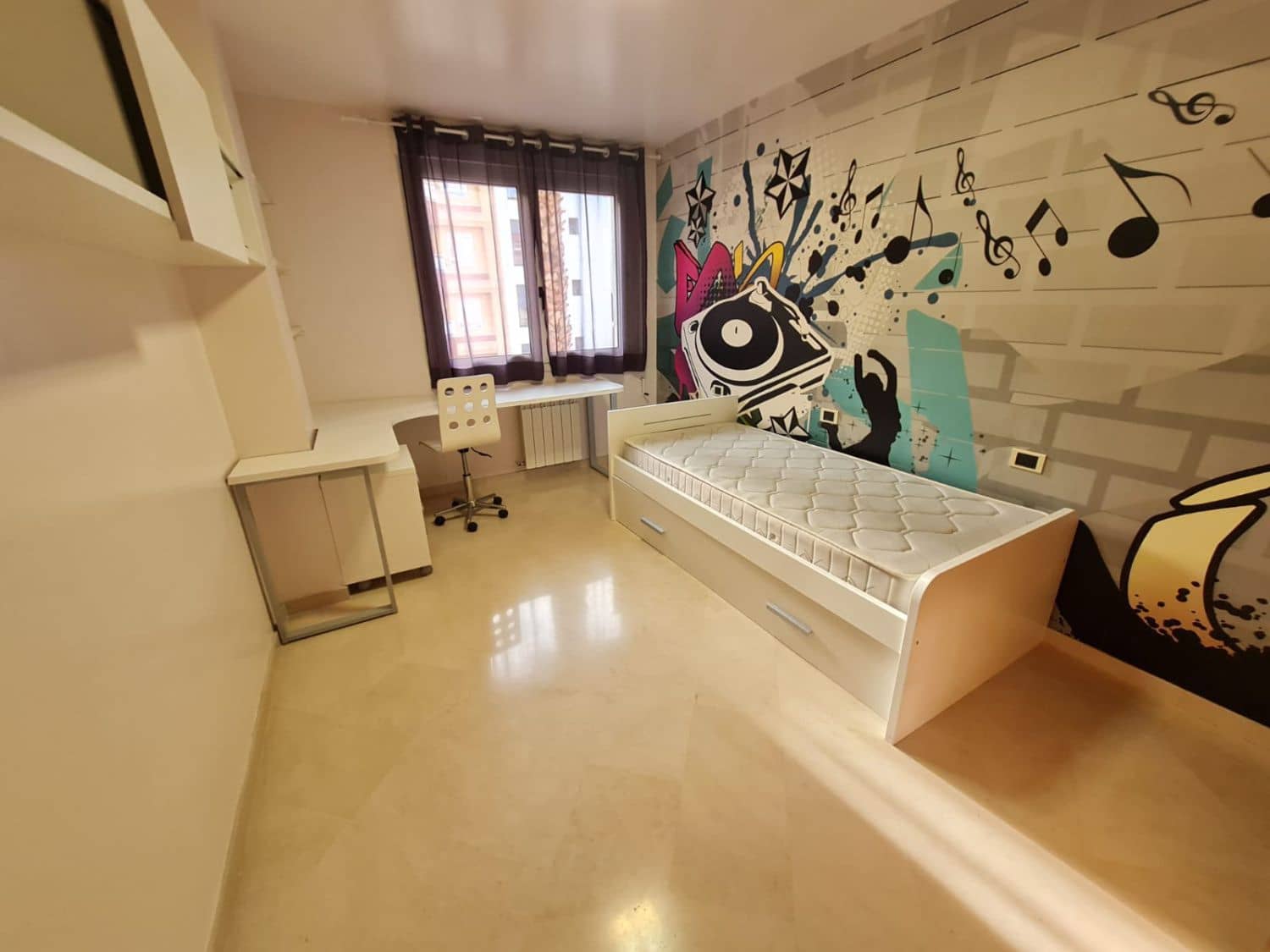 4 bedroom Flat for rent in Castello de la Plana - € 1,300 (Ref: 9383168)