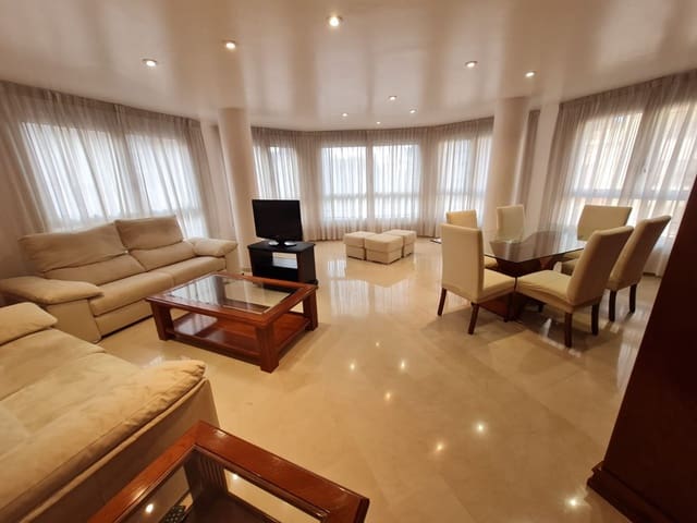 4 bedroom Flat for rent in Castelló de la Plana - € 1,300 (Ref: 9383168)