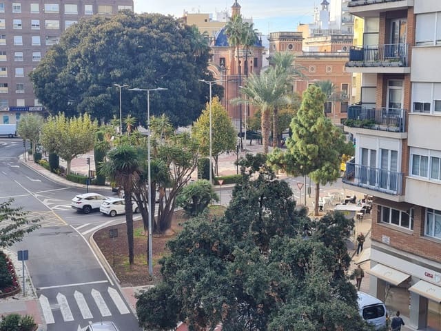 4 bedroom Flat for rent in Castelló de la Plana - € 1,300 (Ref: 9383168)