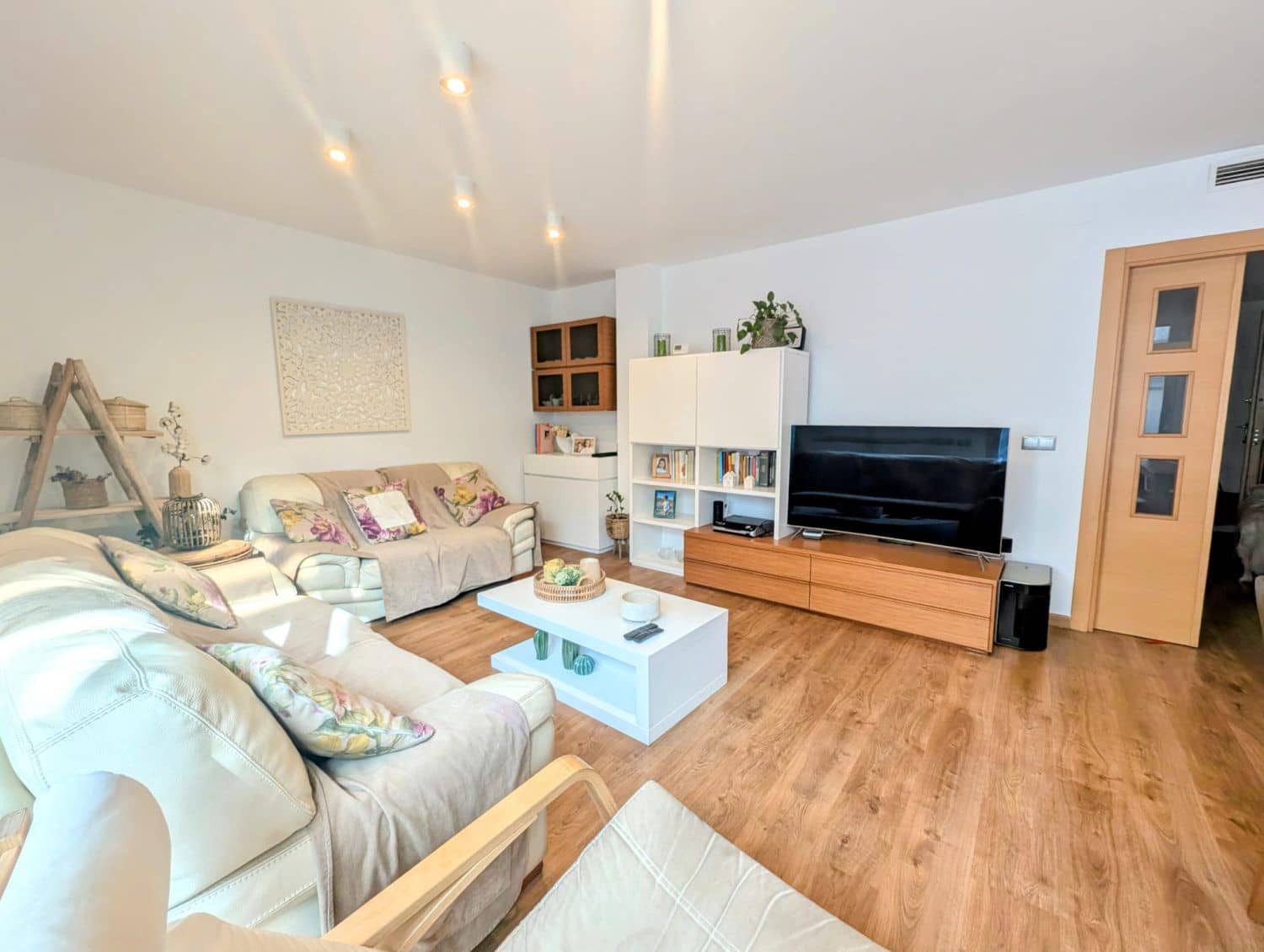 4 sypialnia Dom szeregowy na sprzedaż w Castello de la Plana - 370 000 € (Ref: 9386118)