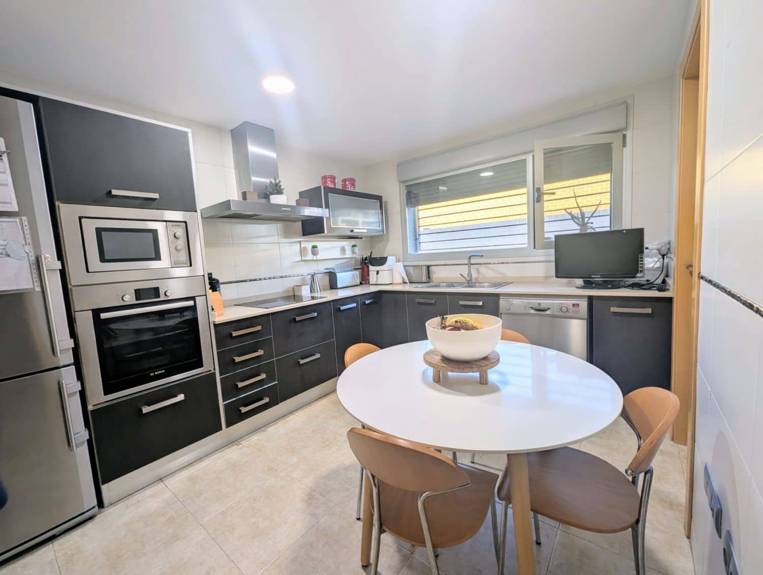 4 sypialnia Dom szeregowy na sprzedaż w Castello de la Plana - 370 000 € (Ref: 9386118)