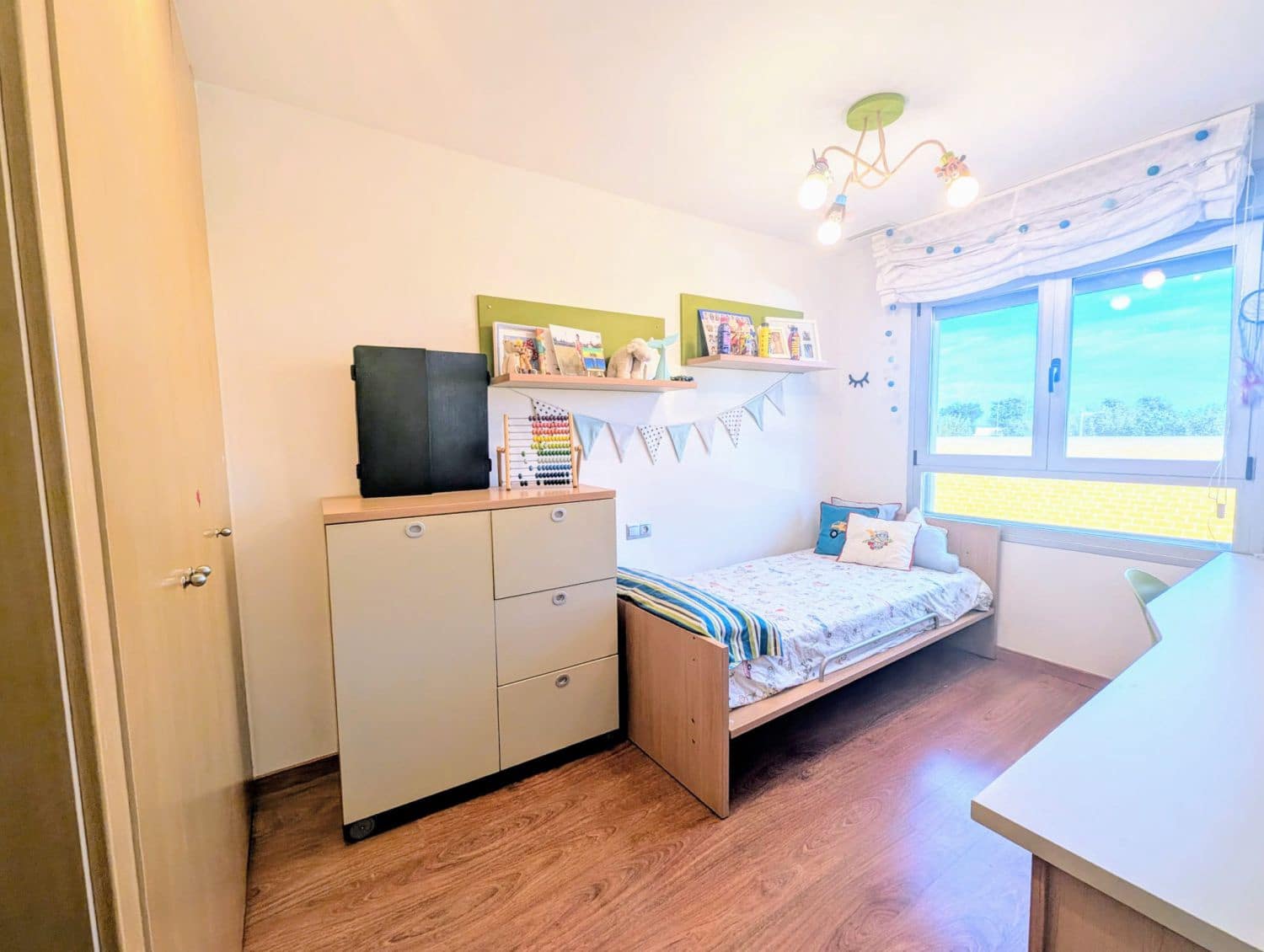 4 sypialnia Dom szeregowy na sprzedaż w Castello de la Plana - 370 000 € (Ref: 9386118)