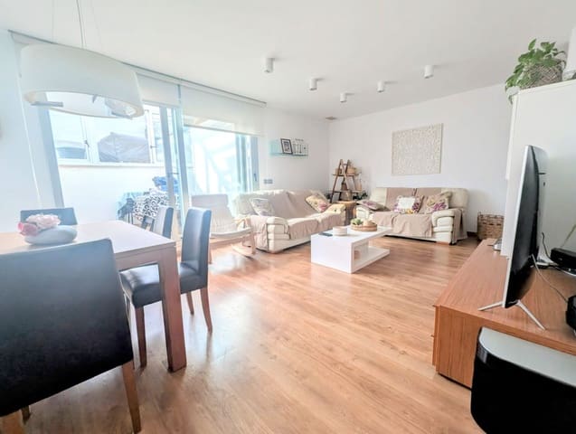 4 makuuhuone Rivitalo myytävänä paikassa Castelló de la Plana - 370 000 € (Ref: 9386118)