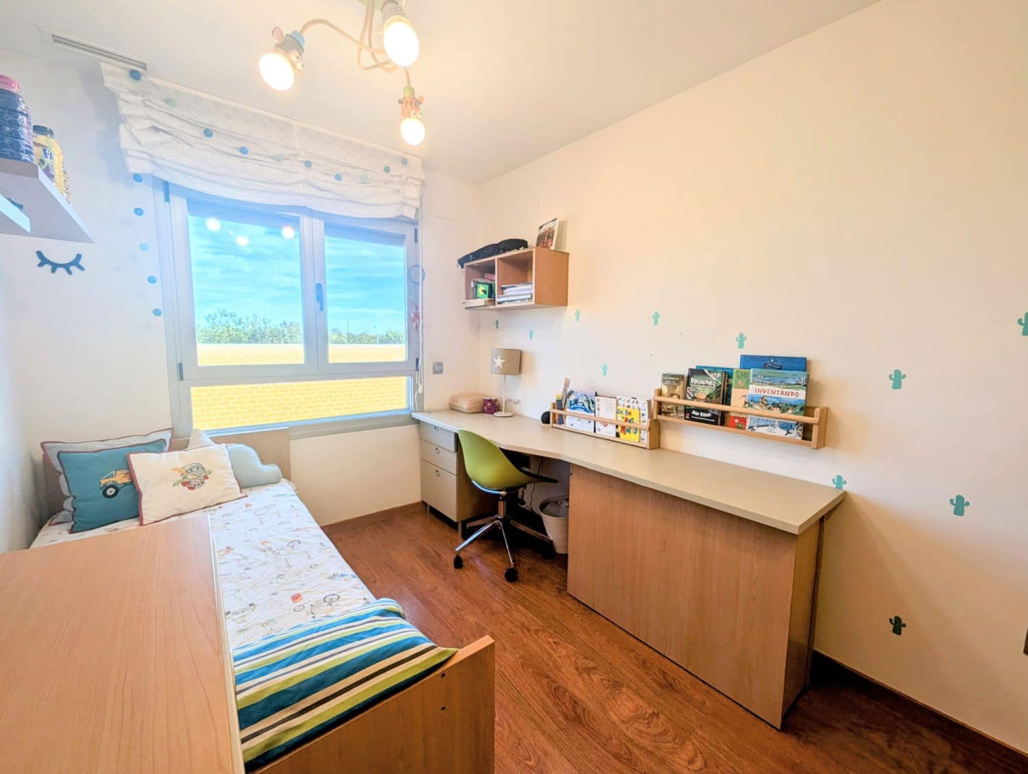 4 sypialnia Dom szeregowy na sprzedaż w Castello de la Plana - 370 000 € (Ref: 9386118)