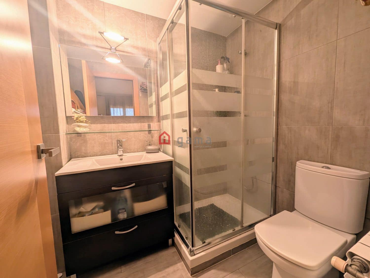 4 sypialnia Dom szeregowy na sprzedaż w Castello de la Plana - 370 000 € (Ref: 9386118)